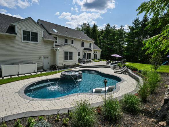 Inground pool build by EverClear Pools in Mahwah, NJ